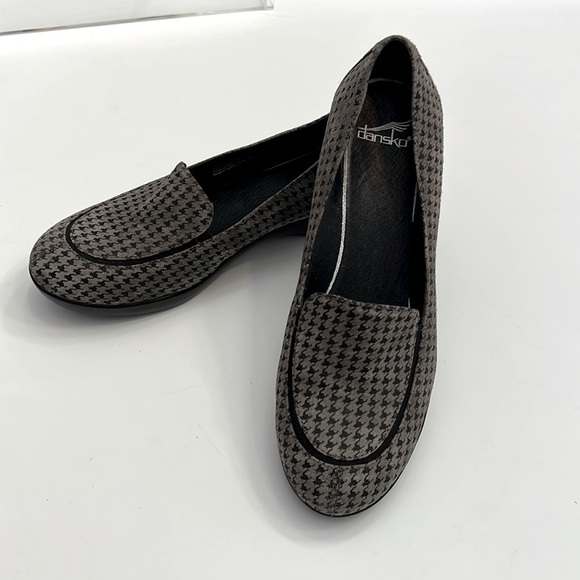 Dansko “Debra” leather slip on wedge loafer in houndstooth size 41 = 10.5/11 - Picture 1 of 17